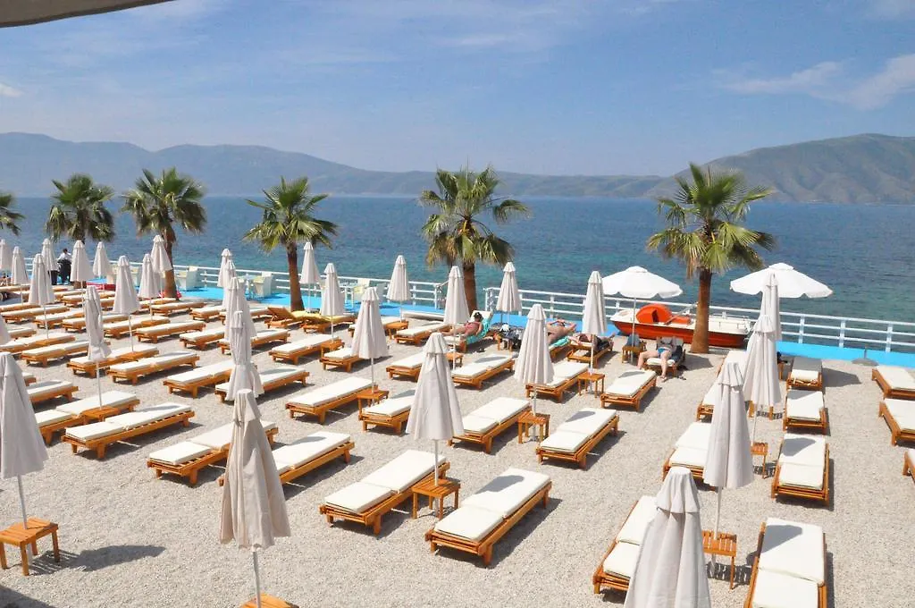 Hotel Coral Radhime